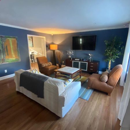 Here It Is! Cool Cape Cod-3 Br-2.5 Bath-12 Guests Olathe Exterior foto